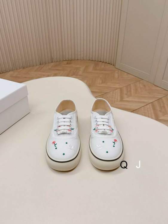 Picture of Dior Shoes _SKUDiorsz35-40XJ03043859